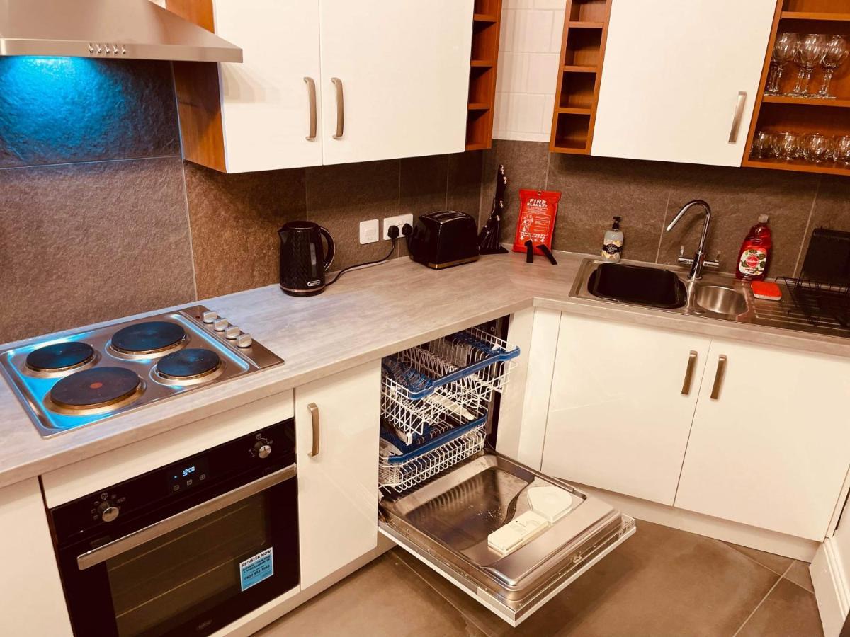 Luxury Suite 3 Bed Apartment Sleeps 6-8 Блэкпул Экстерьер фото